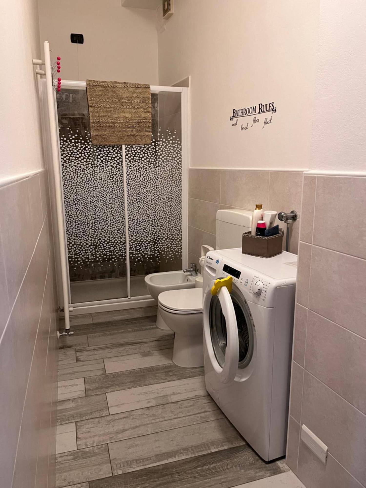 Il Cortile Como Single & Double Room In Apartment No Hotel Exterior foto
